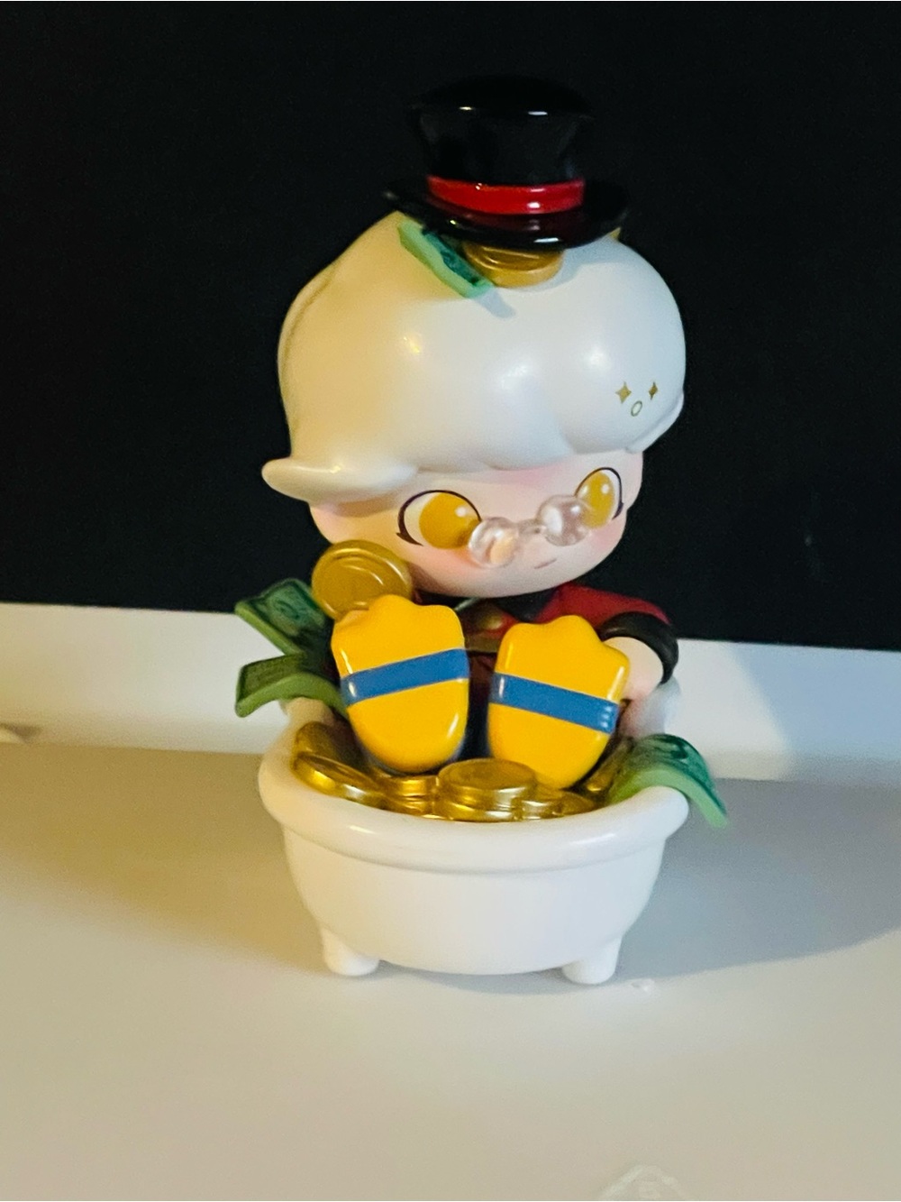 DIMOO WORLD Series Blind Box Figure – Scrooge Bathtub w/ ID Card